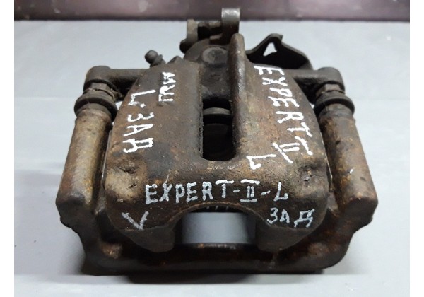 Супорт задній лівий R16 Expert II, Jumpy II, Scudo II, 9467567480